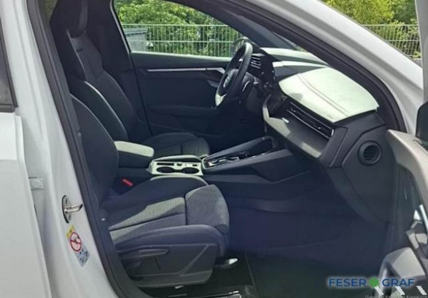 Bild über Audi S3 Sportback TFSI quattro S tronic - für weitere Informationen kontaktieren Sie den Audi Partner
