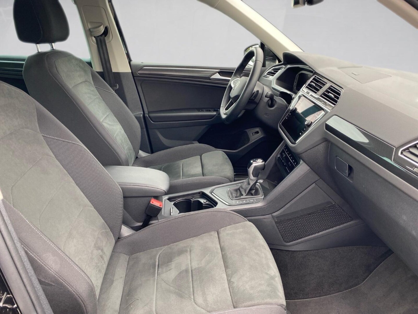 Volkswagen Tiguan – Bild 10