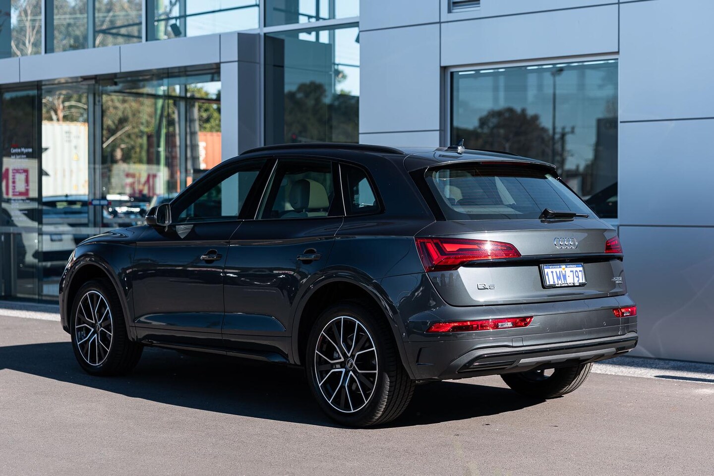 Image about Audi Q5 sport 40 TDI quattro S tronic