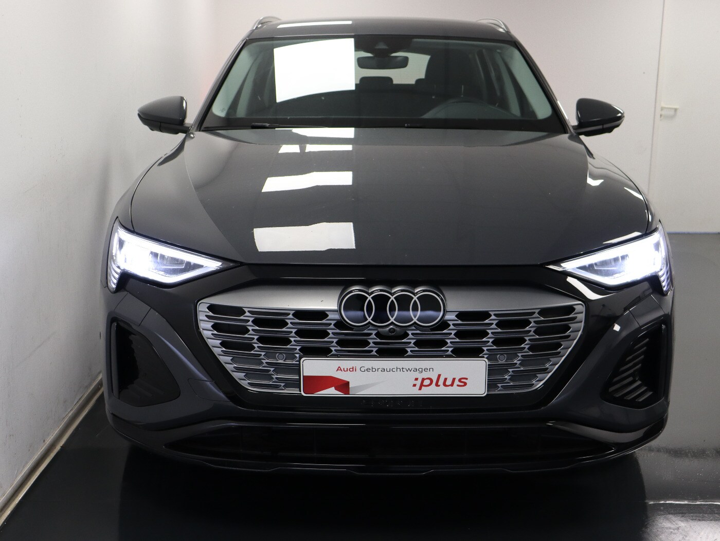 Image about Audi Q8 e-tron S line 50 e-tron quattro