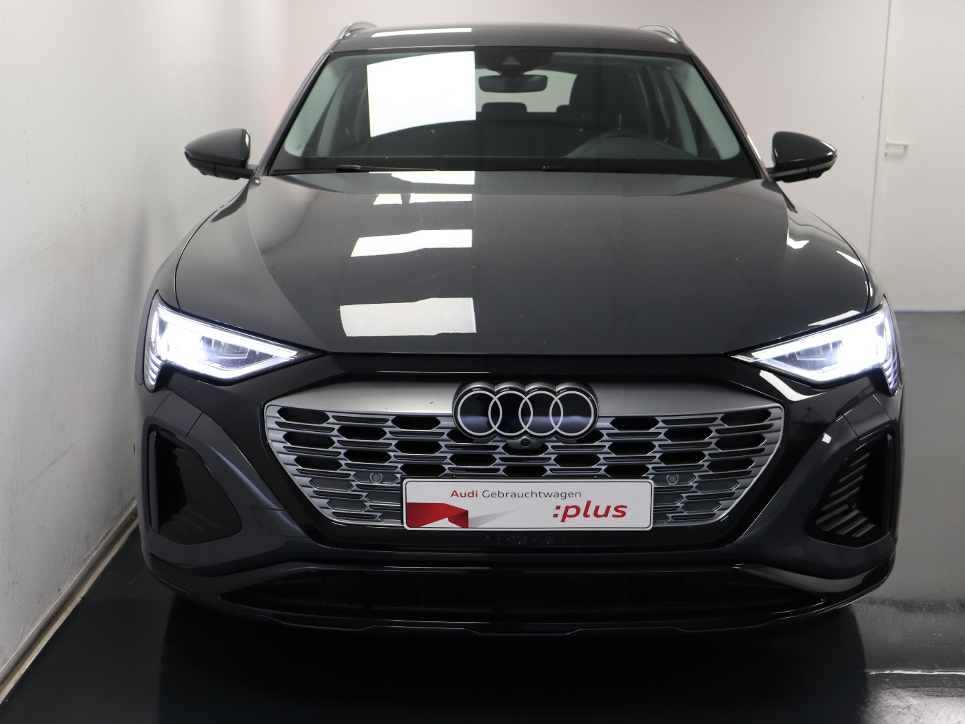 Image about Audi Q8 e-tron S line 50 e-tron quattro