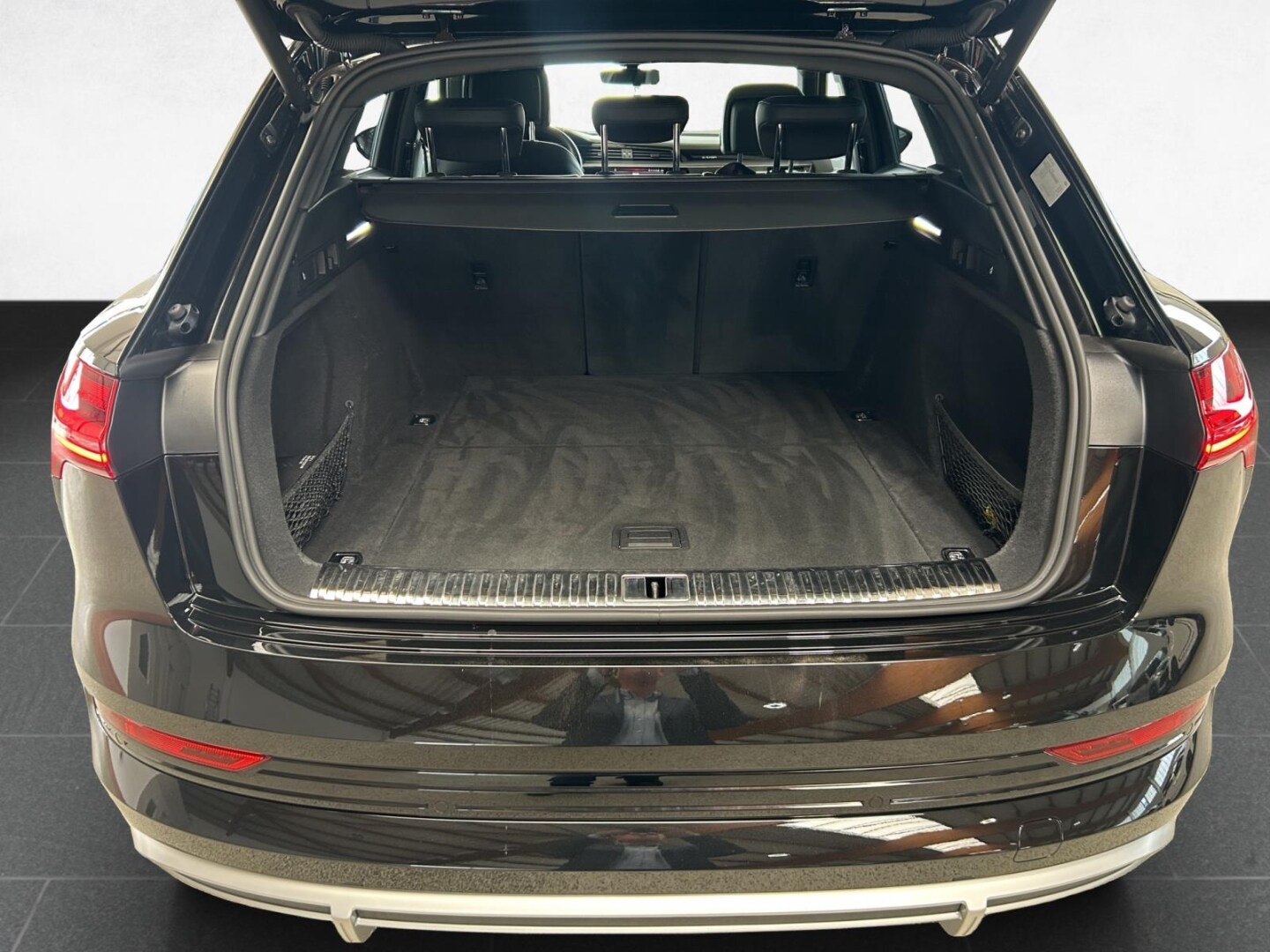 Image about Audi e-tron 55 quattro