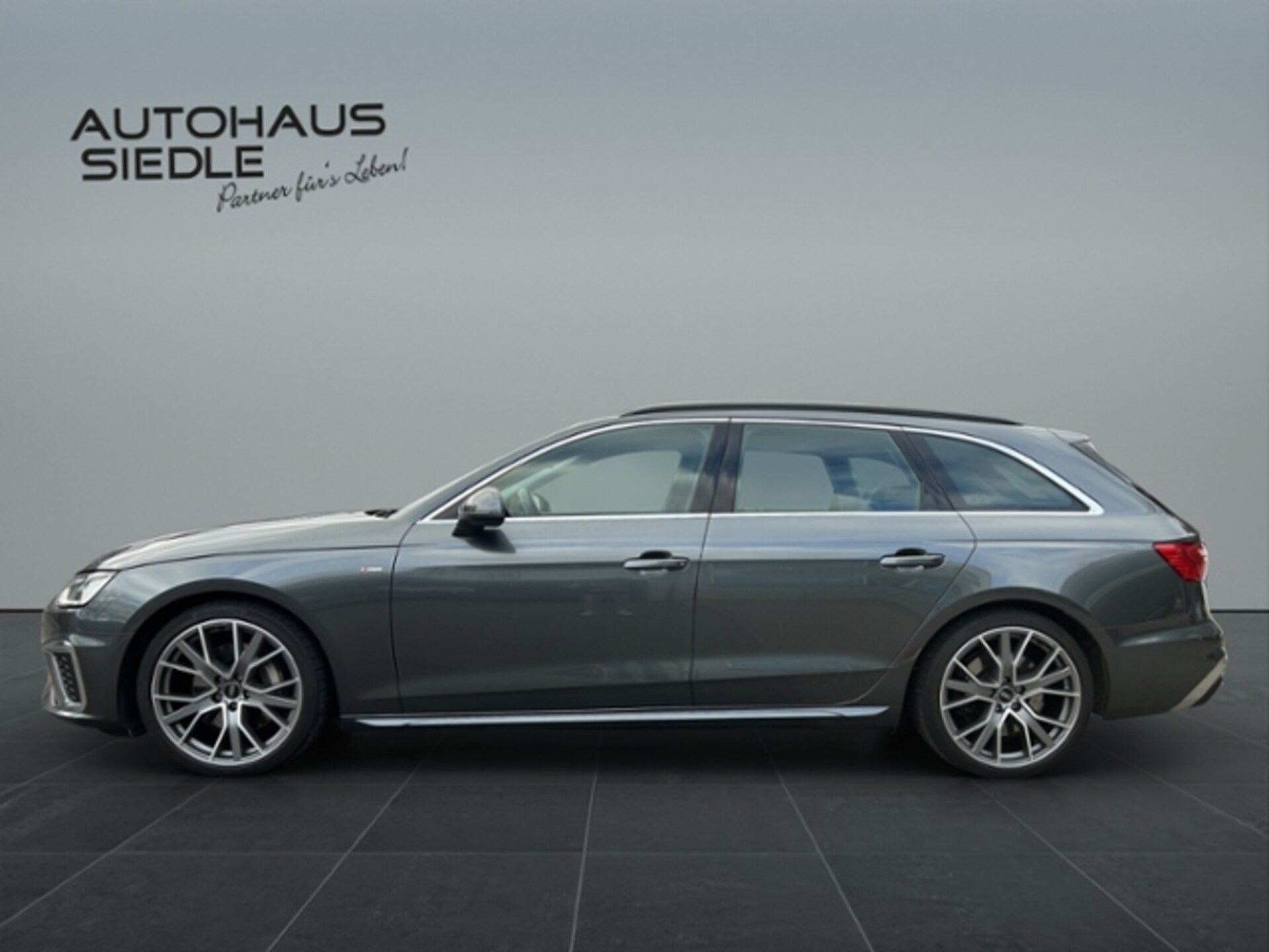 Audi A4 Avant S line