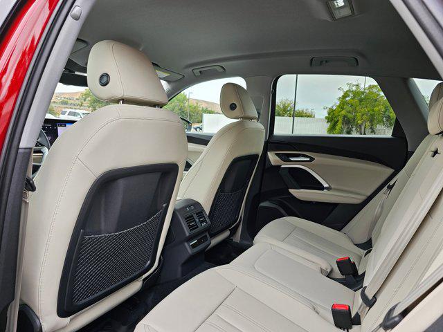 2025 Audi Q5 Premium - Photo 12