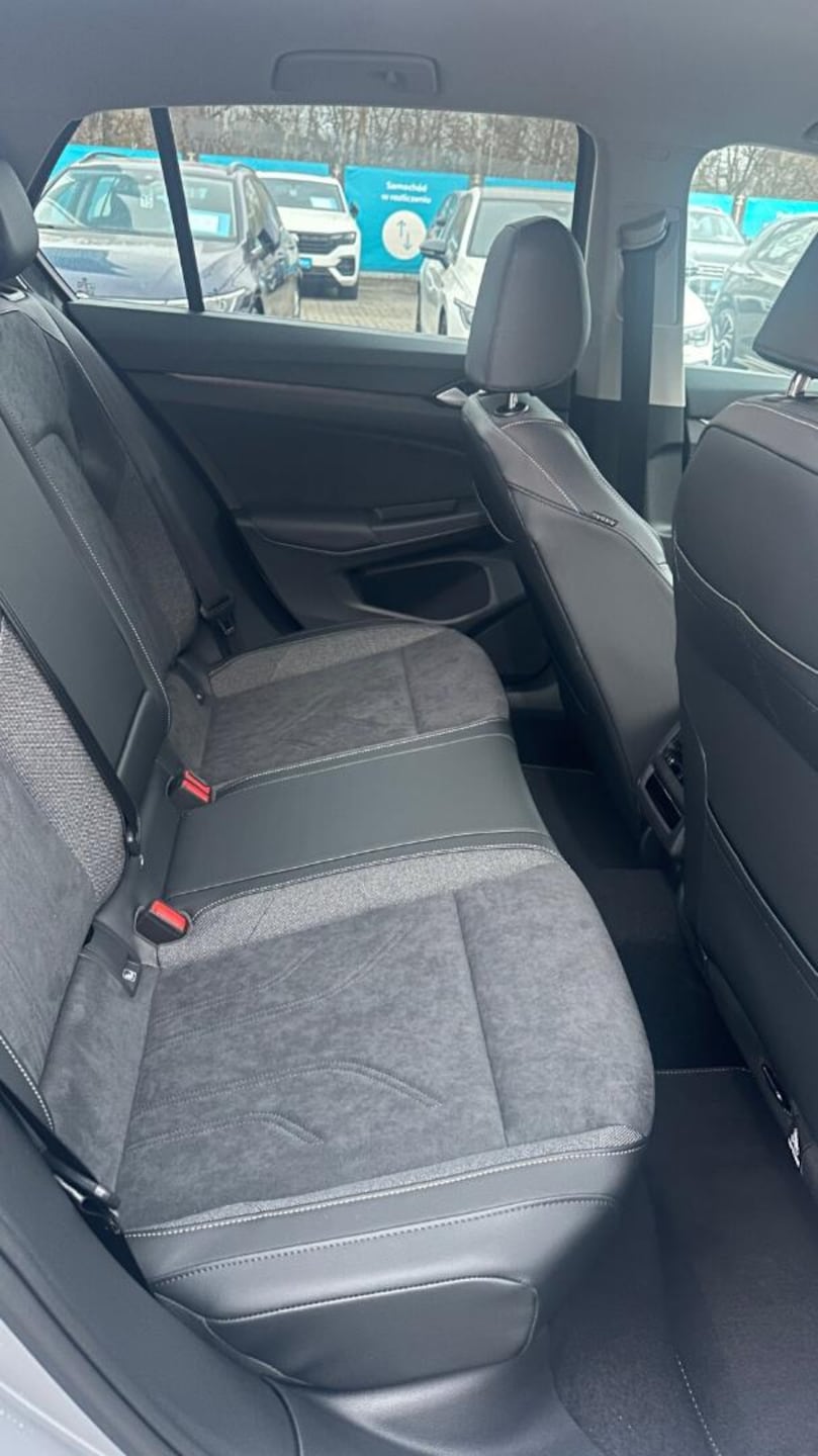 Volkswagen Golf Life