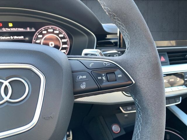 Image about Audi RS 4 Avant TFSI quattro tiptronic
