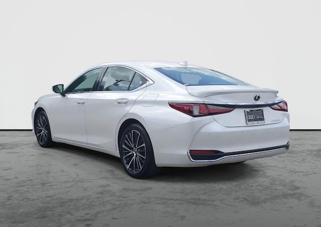 2025 Lexus ES 300h