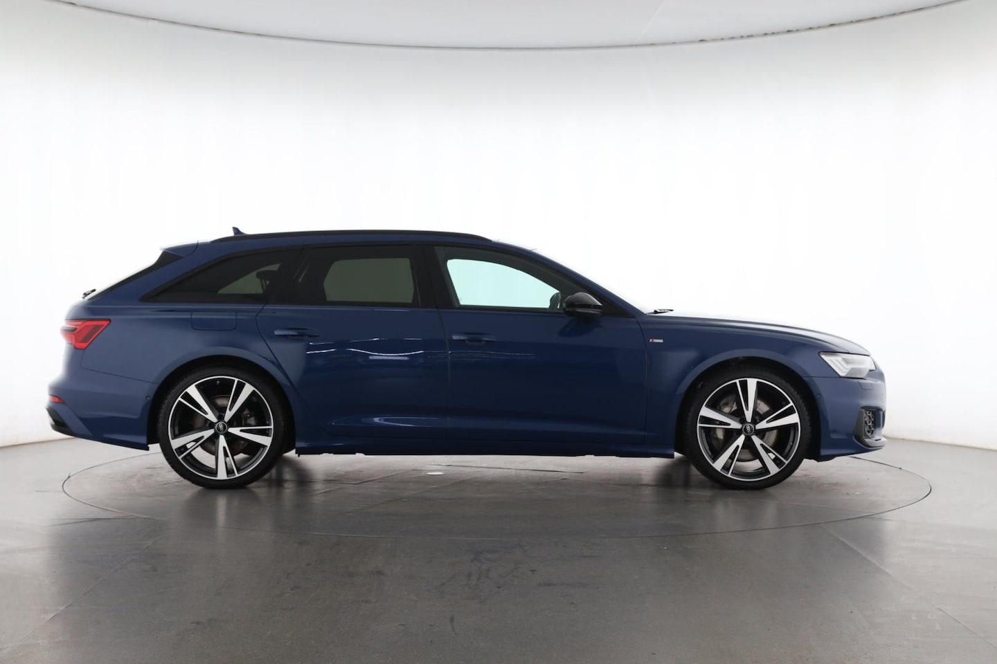 Bild über Audi A6 Avant S line 55 TFSI quattro S tronic - für weitere Informationen kontaktieren Sie den Audi Partner