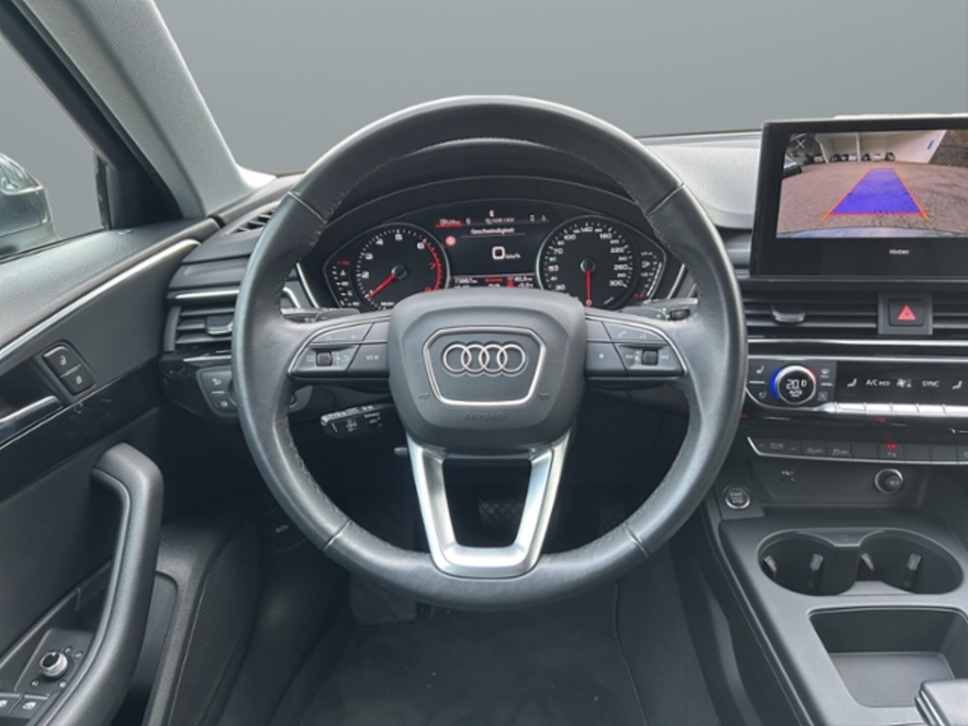 Audi A4 Avant S line