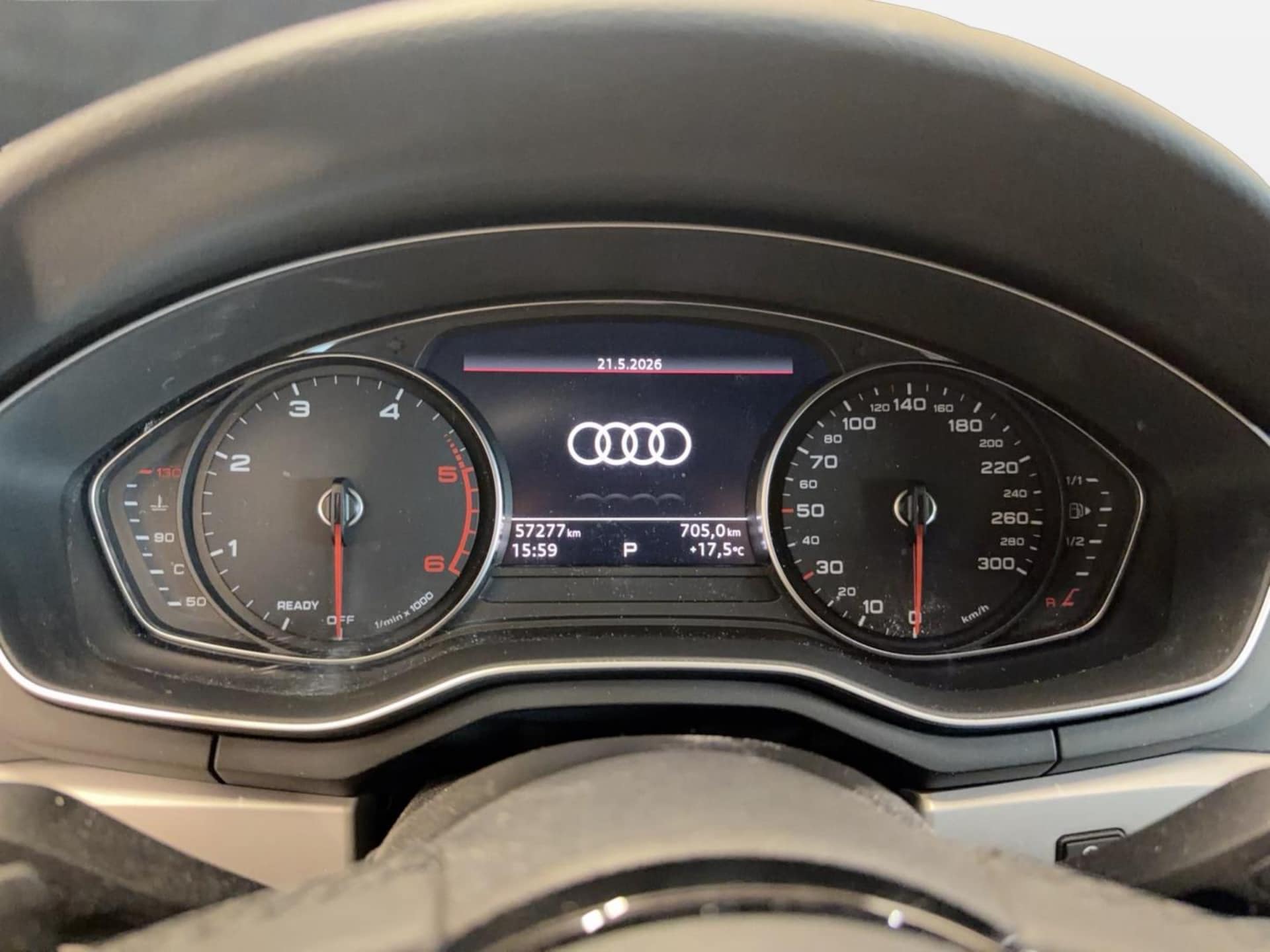 Audi A4 Avant S line
