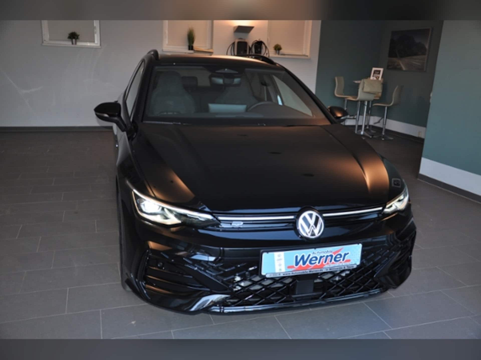 Volkswagen Golf Variant R-Line