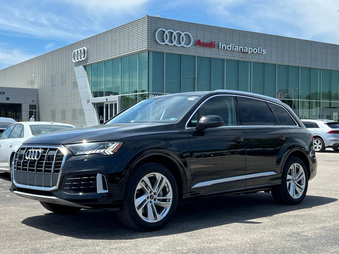 2023 Audi Q7 55 Premium Plus quattro Tiptronic's photo