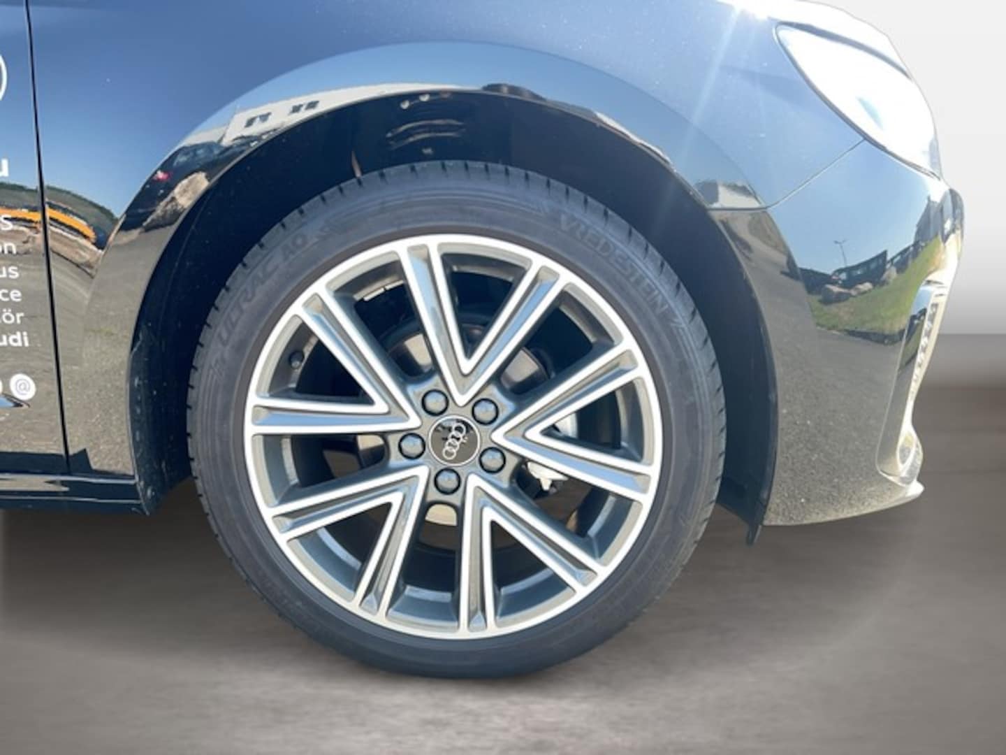 Bild über Audi A1 Sportback advanced 25 TFSI Schaltgetriebe - für weitere Informationen kontaktieren Sie den Audi Partner