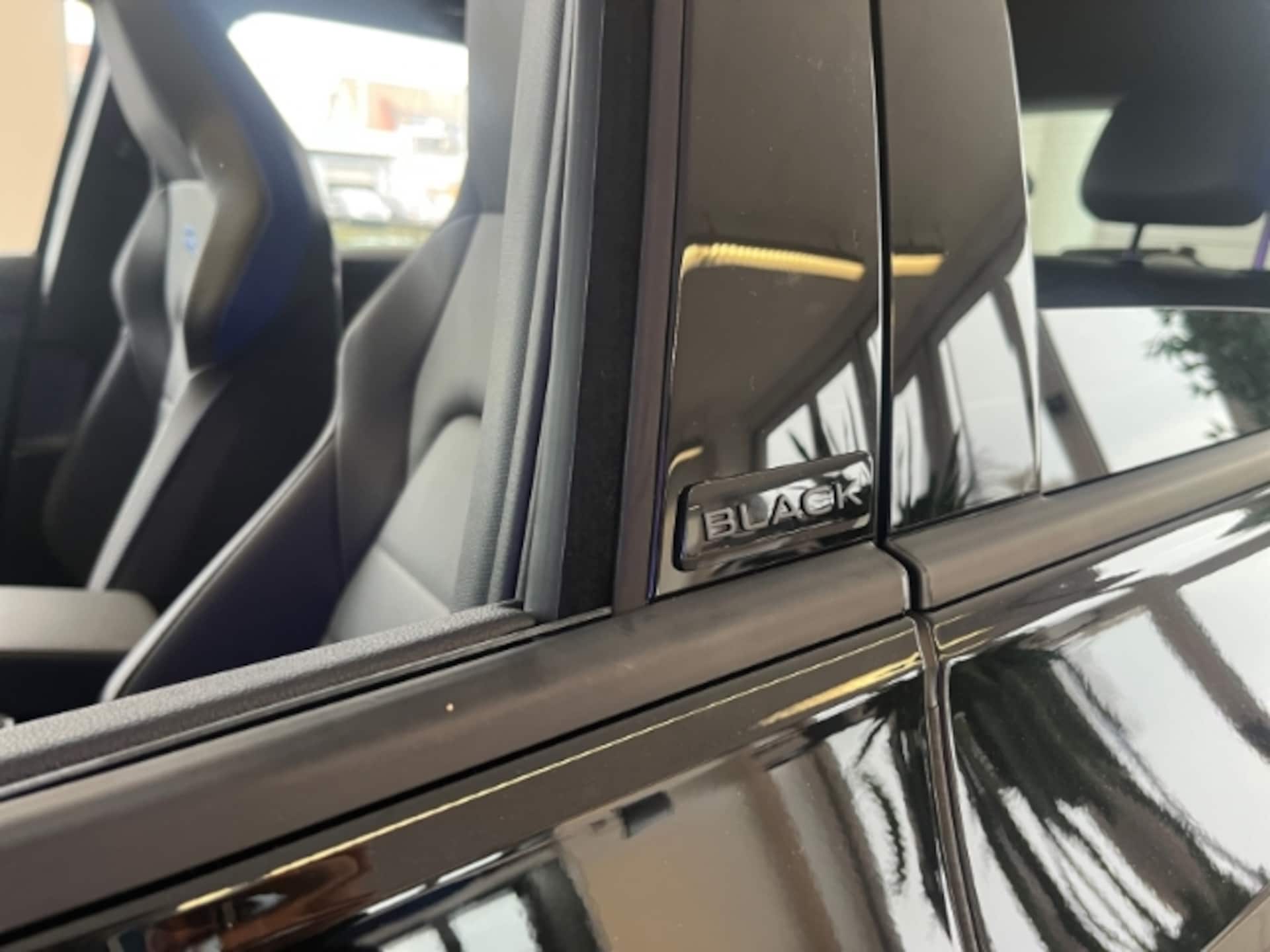 Volkswagen Golf R Black Edition