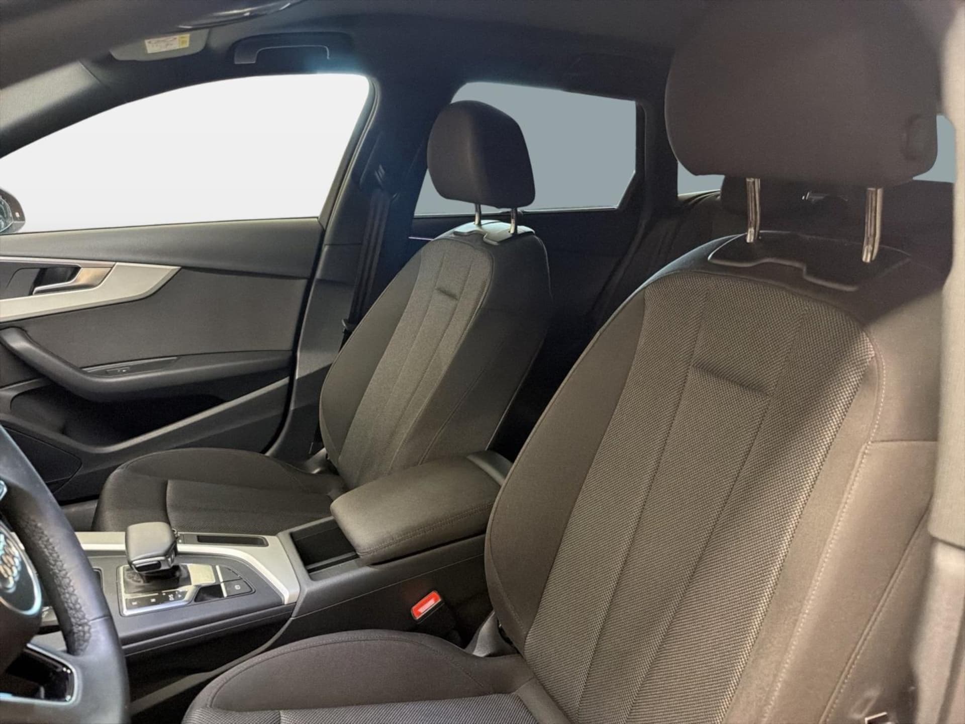 Audi A4 Avant S line