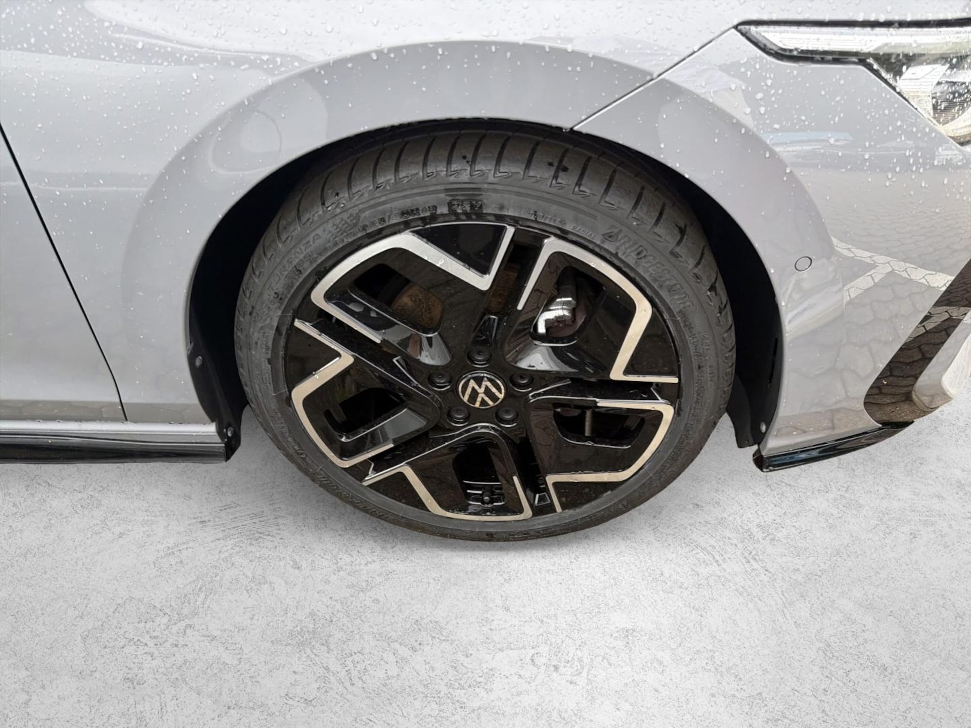 Volkswagen Golf R-Line