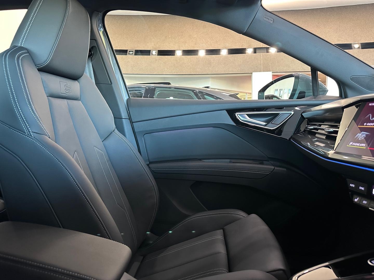 Image about Audi Q4 e-tron 55 e-tron quattro