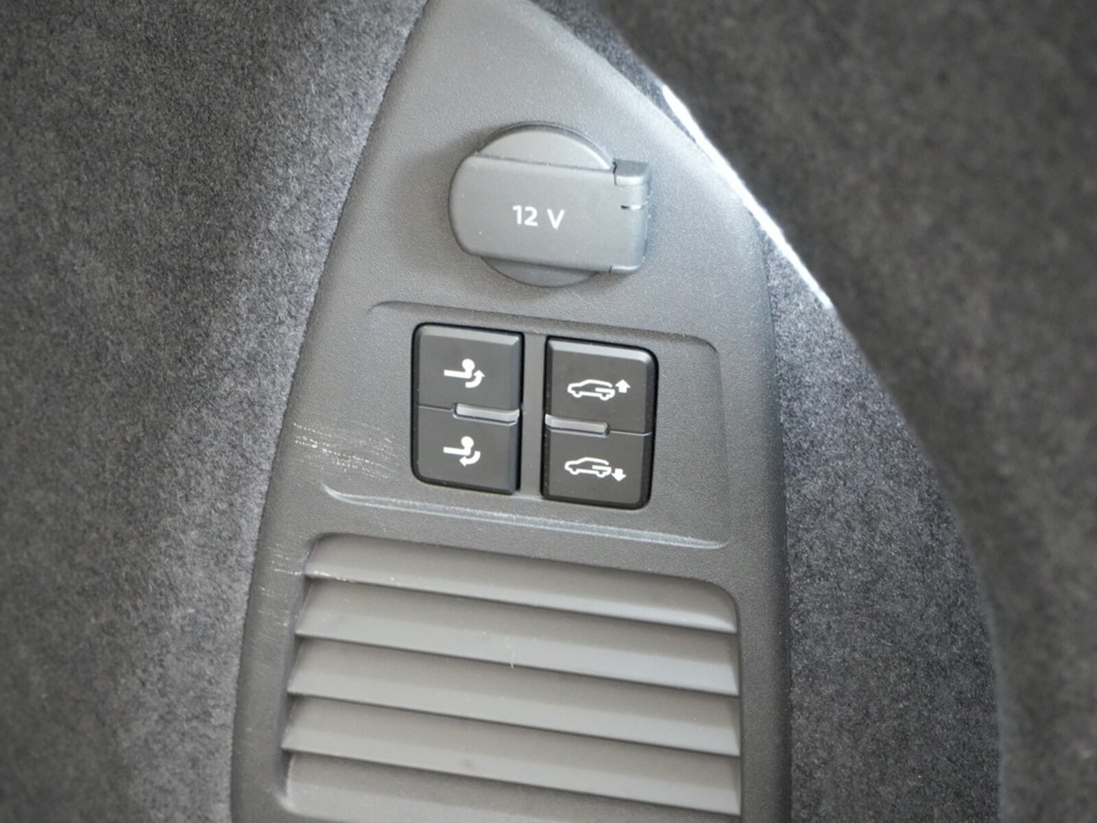 Volkswagen Touareg – Bild 18