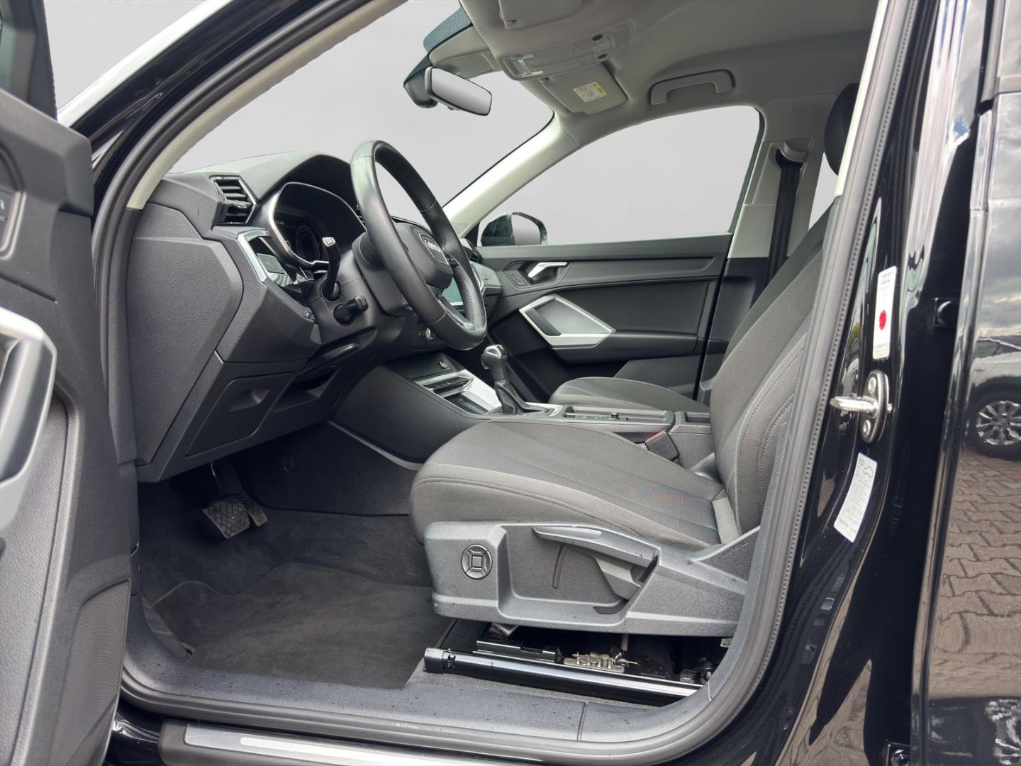 Image about Audi Q3 35 TDI quattro S tronic