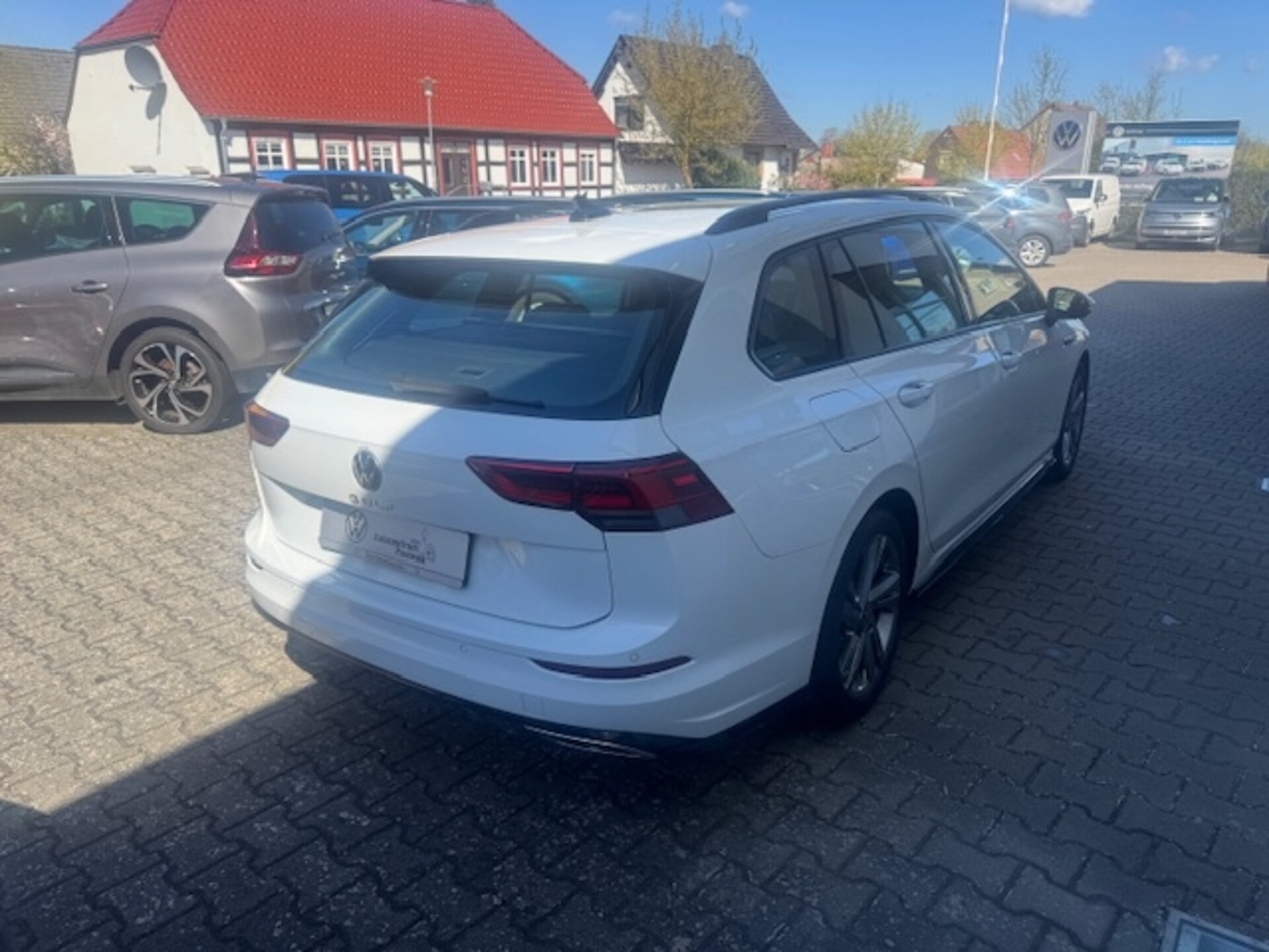 Volkswagen Golf Variant R-Line