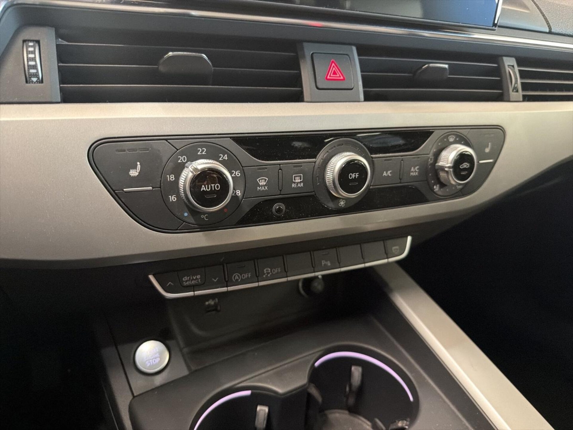 Audi A4 Avant S line