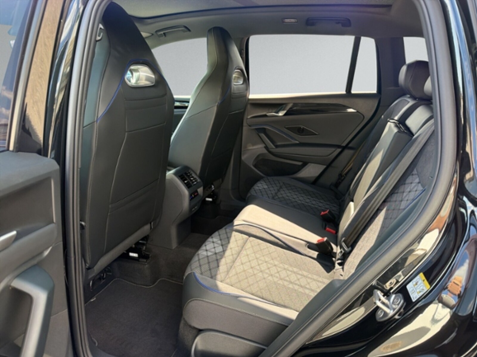 Volkswagen Tiguan – Bild 10