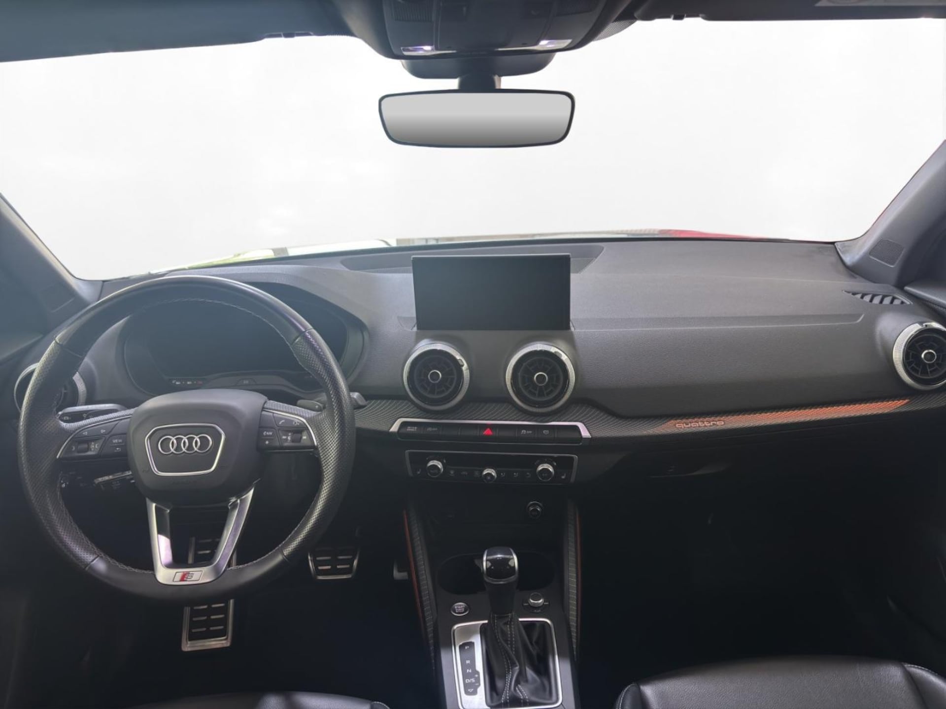 Audi Q2 S line