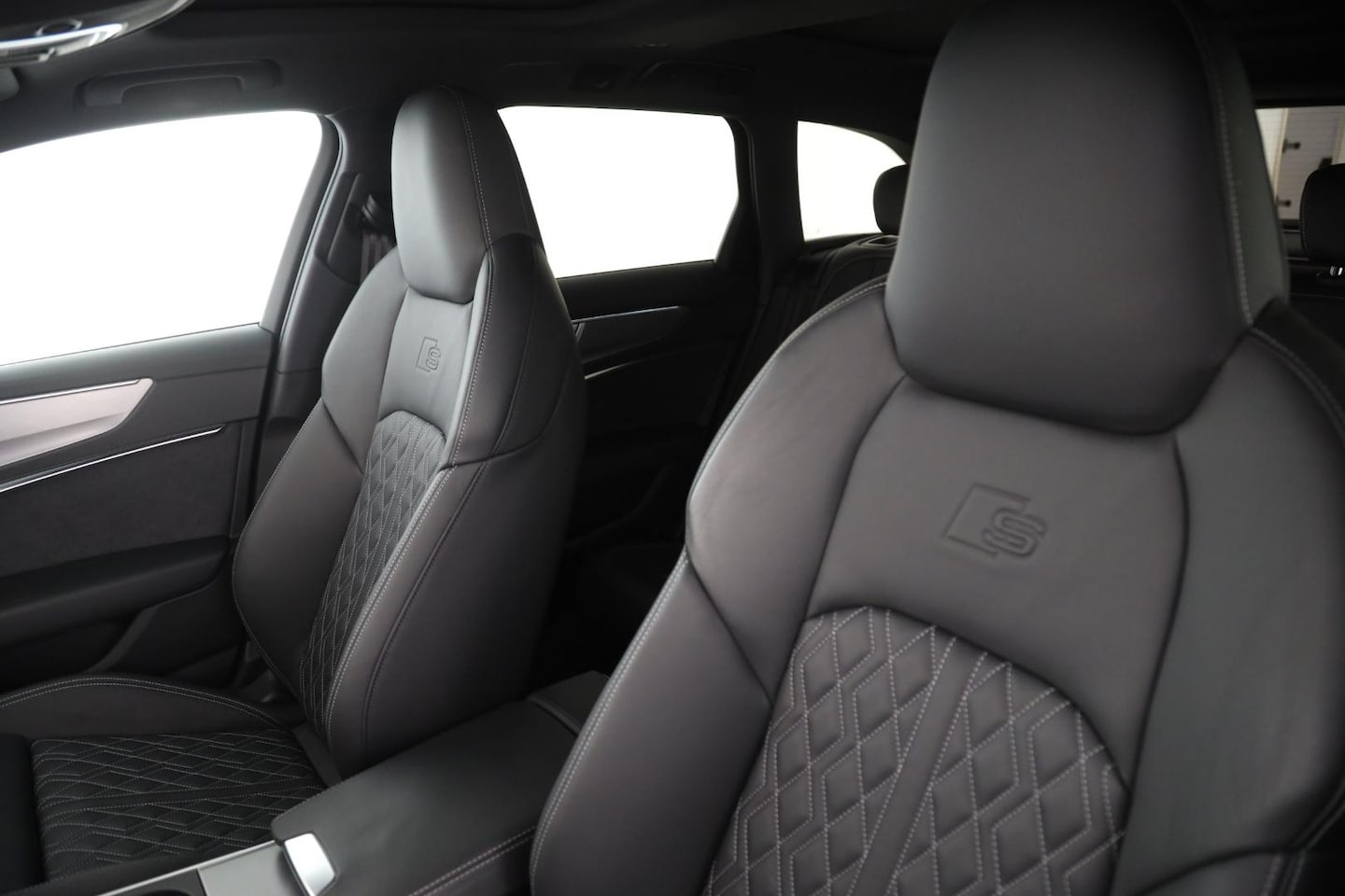 Bild über Audi A6 Avant S line 55 TFSI quattro S tronic - für weitere Informationen kontaktieren Sie den Audi Partner