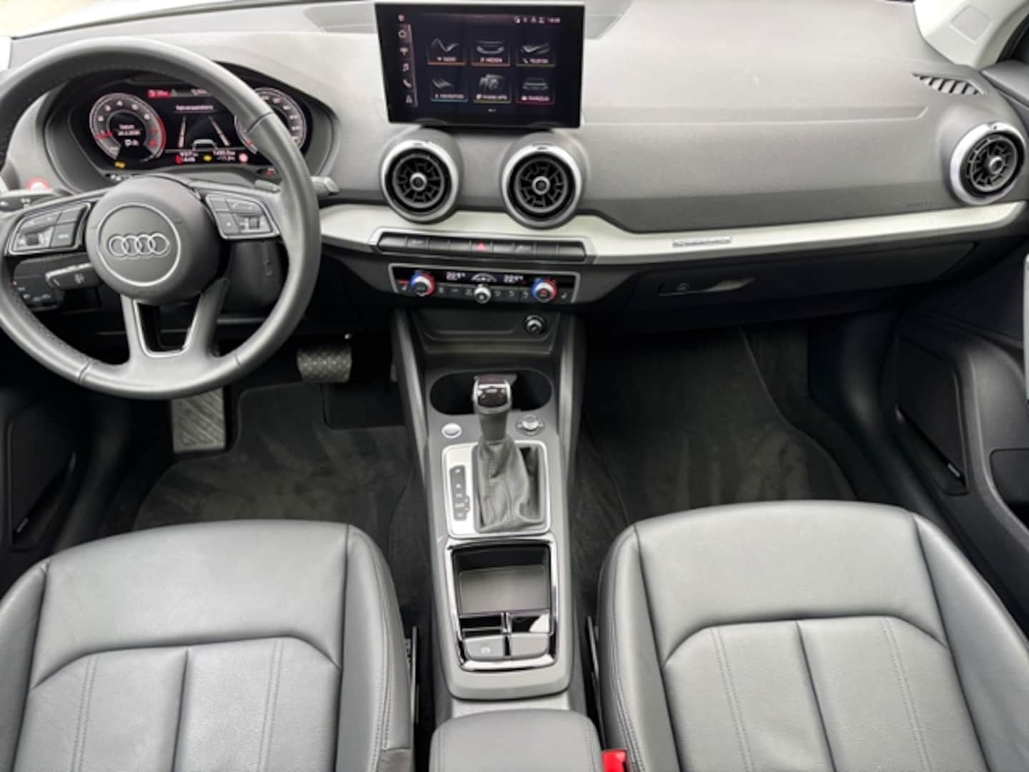 Bild über Audi Q2 S line 40 TFSI quattro S tronic - für weitere Informationen kontaktieren Sie den Audi Partner