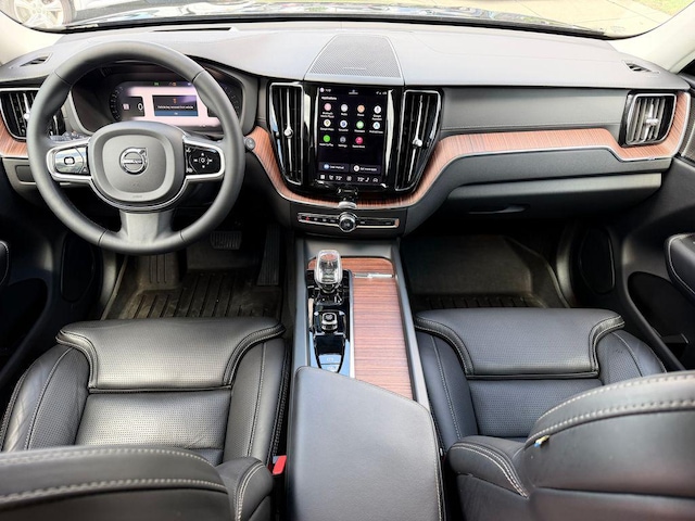 2023 Volvo XC60