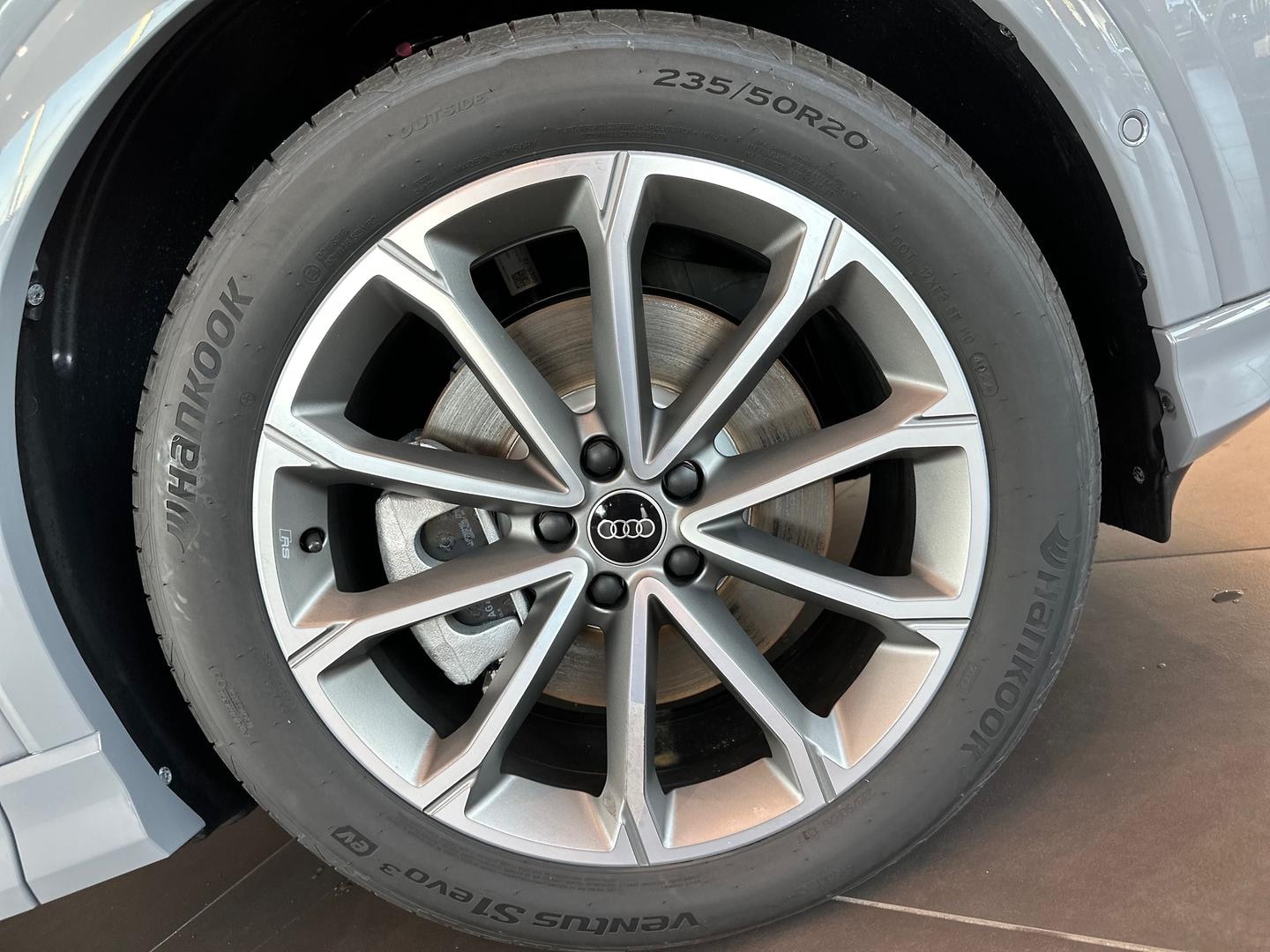 Image about Audi Q4 e-tron 55 e-tron quattro