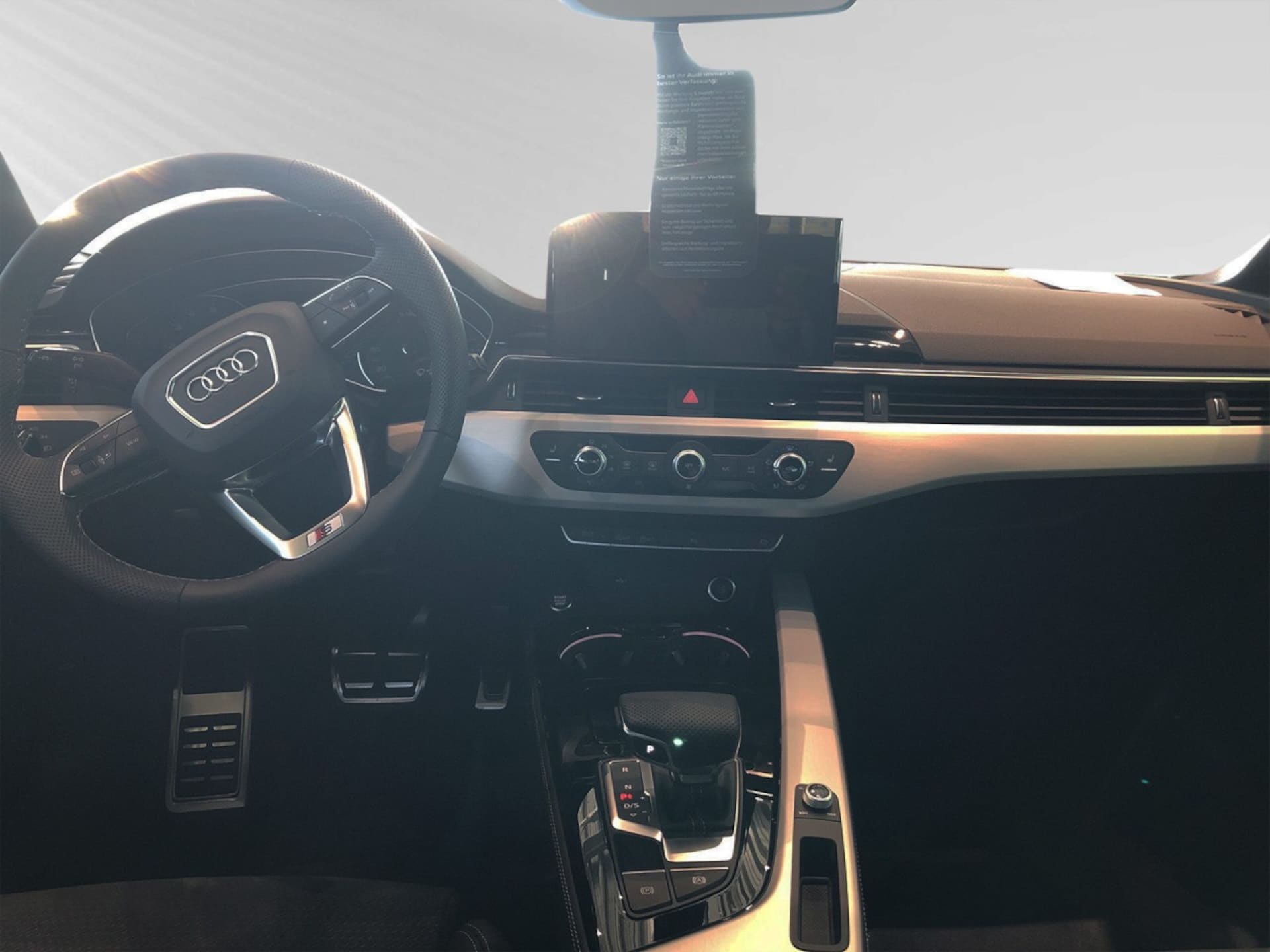 Audi A4 Avant S line