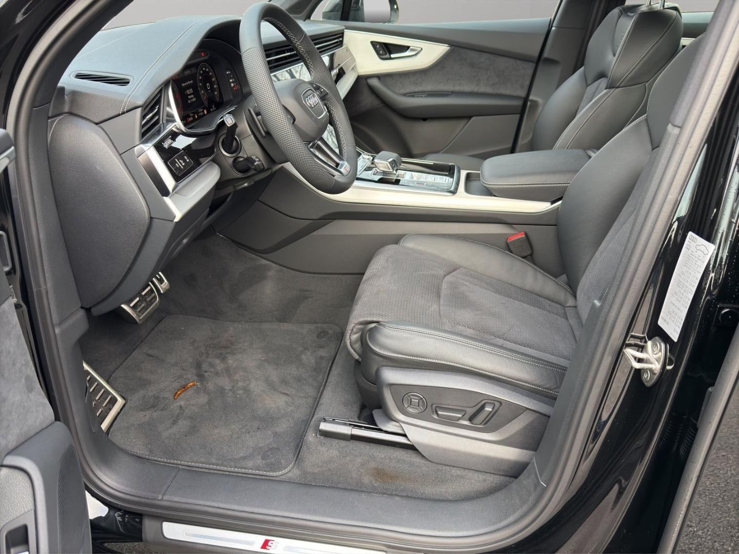 Bild über Audi Q7 SUV TDI quattro 210 kW tiptronic - für weitere Informationen kontaktieren Sie den Audi Partner