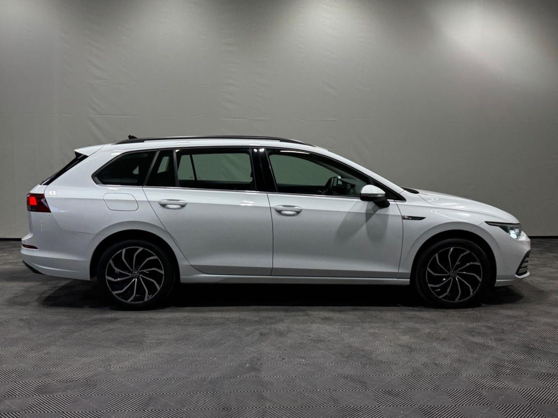 Volkswagen Golf Variant Style