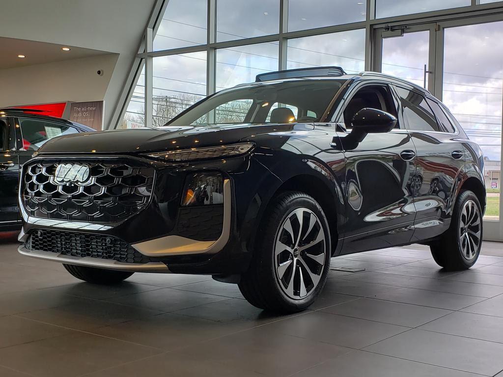 2026 Audi Q3 S line quattro's photo
