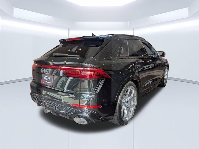 2026 Audi RS Q8 SUV performance