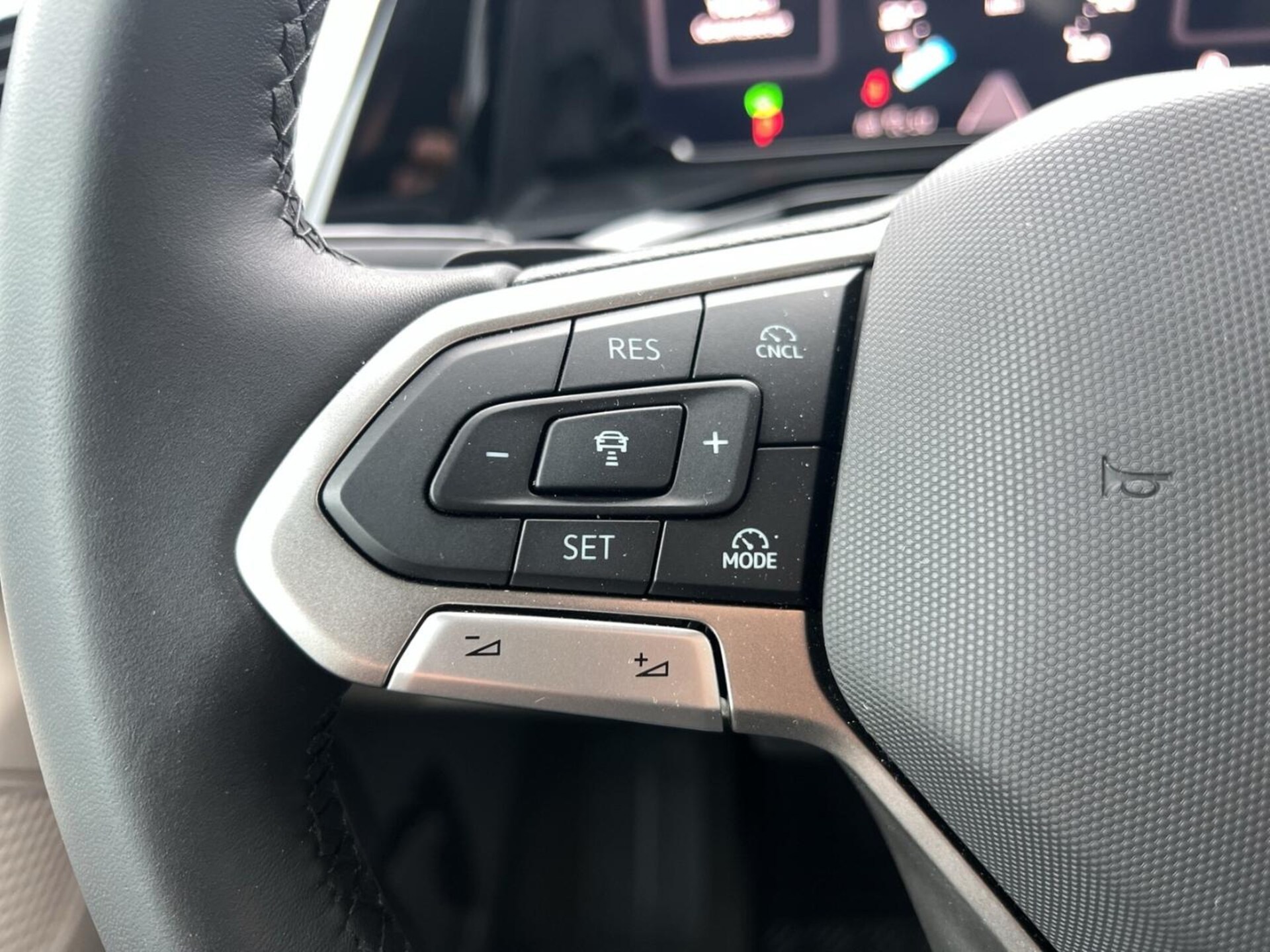 Volkswagen Multivan Basis-Modell