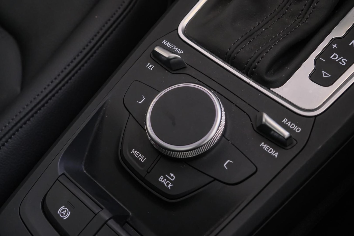 Image about Audi Q2 design 35 TFSI S tronic