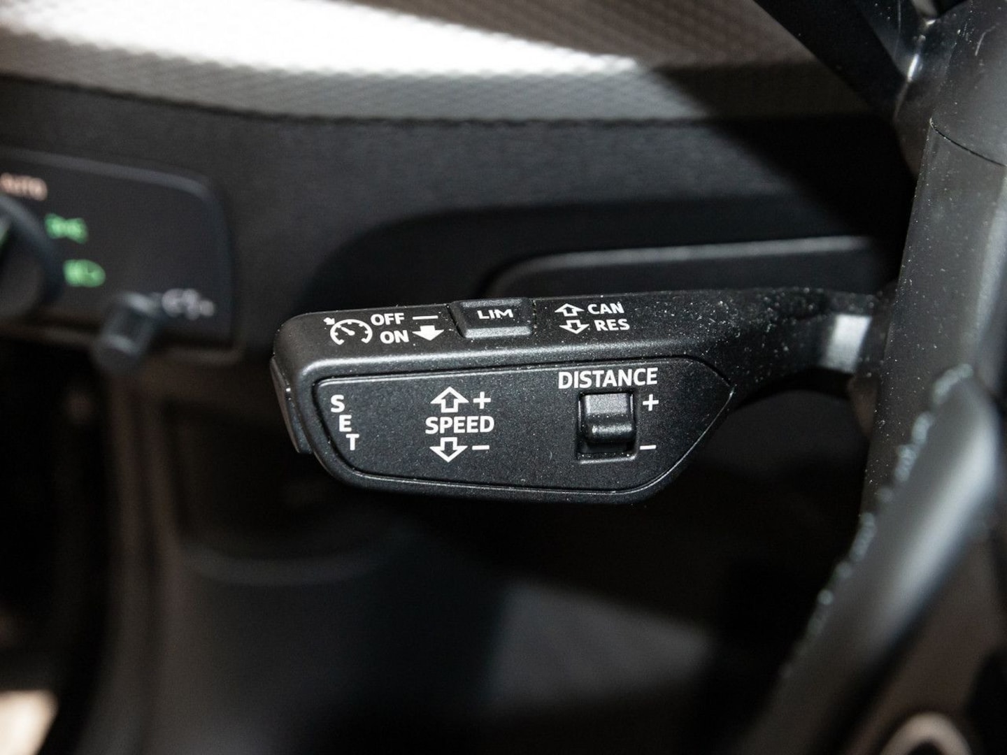 Bild über Audi Q2 S line 35 TFSI S tronic - für weitere Informationen kontaktieren Sie den Audi Partner