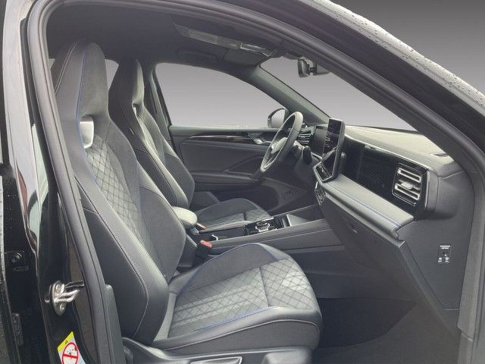 Volkswagen Tiguan – Bild 12