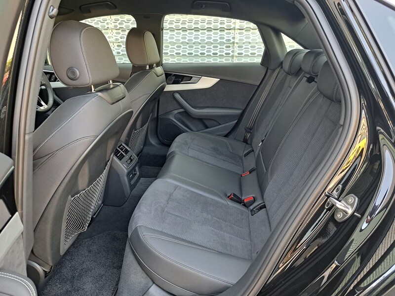 Audi A4 Sedan