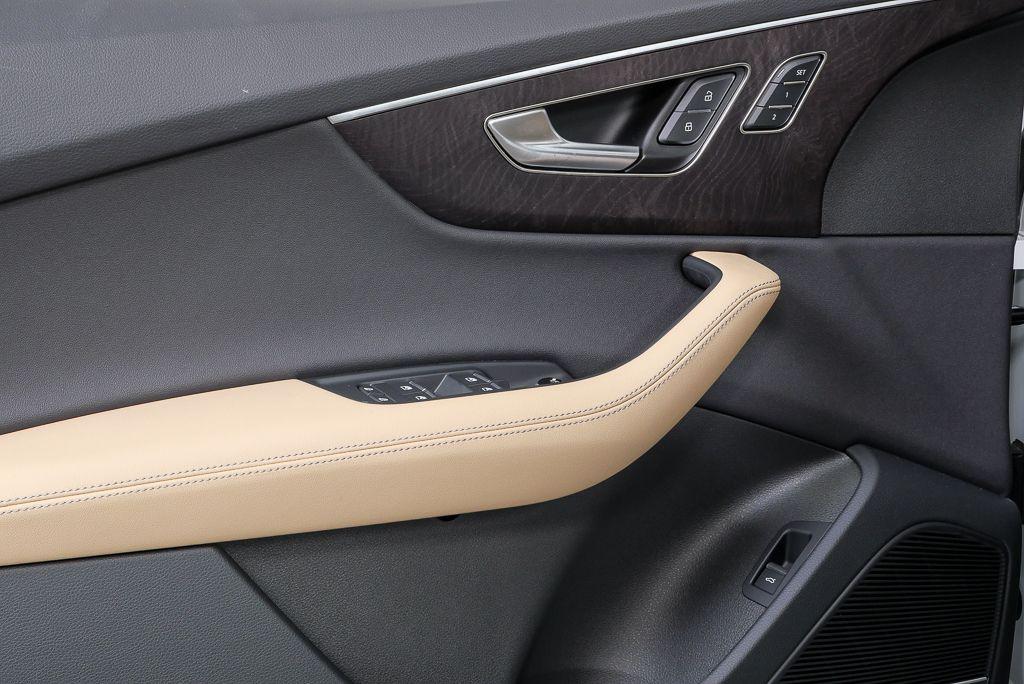 2025 Audi Q7 Premium Plus - Photo 6