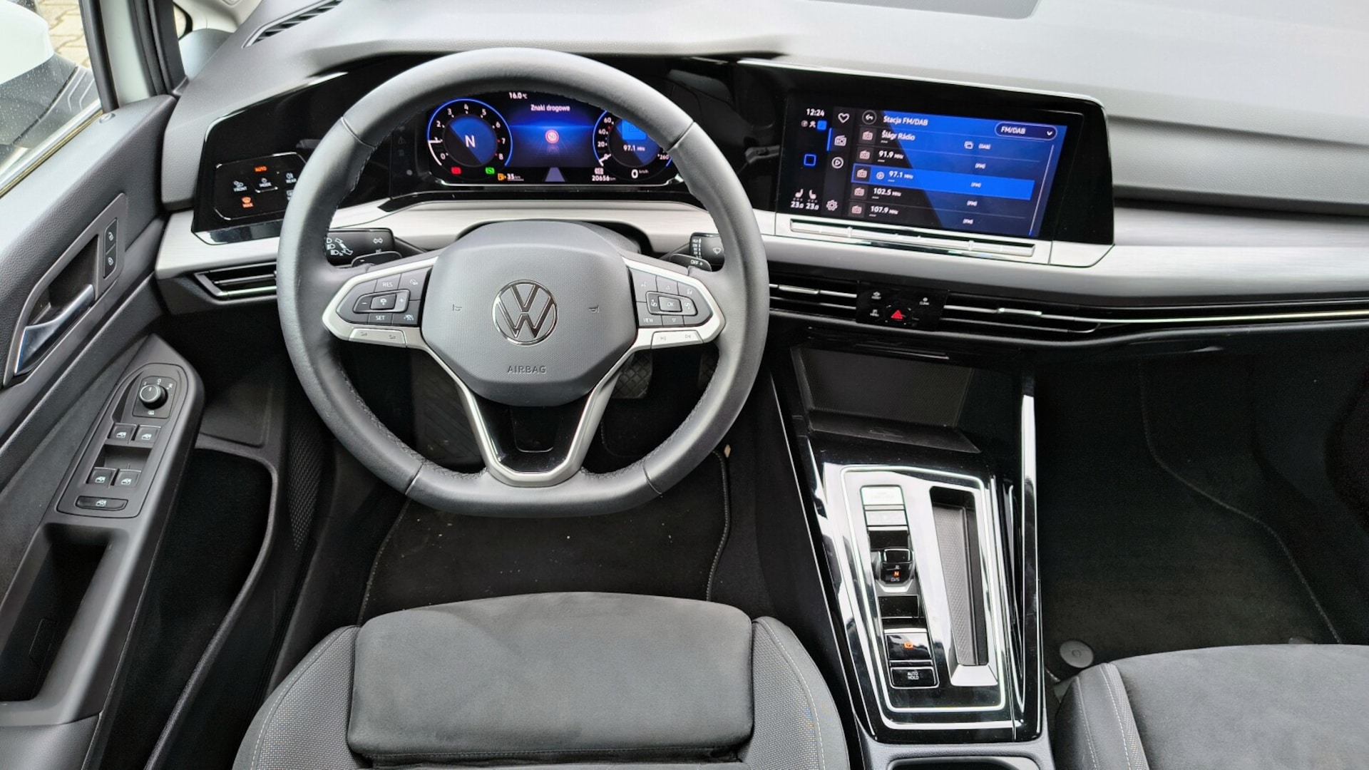 Volkswagen Golf Style