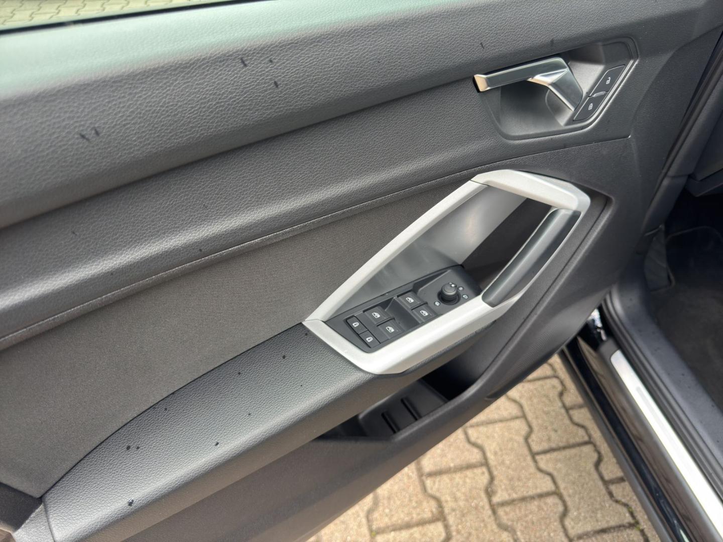 Image about Audi Q3 35 TDI quattro S tronic