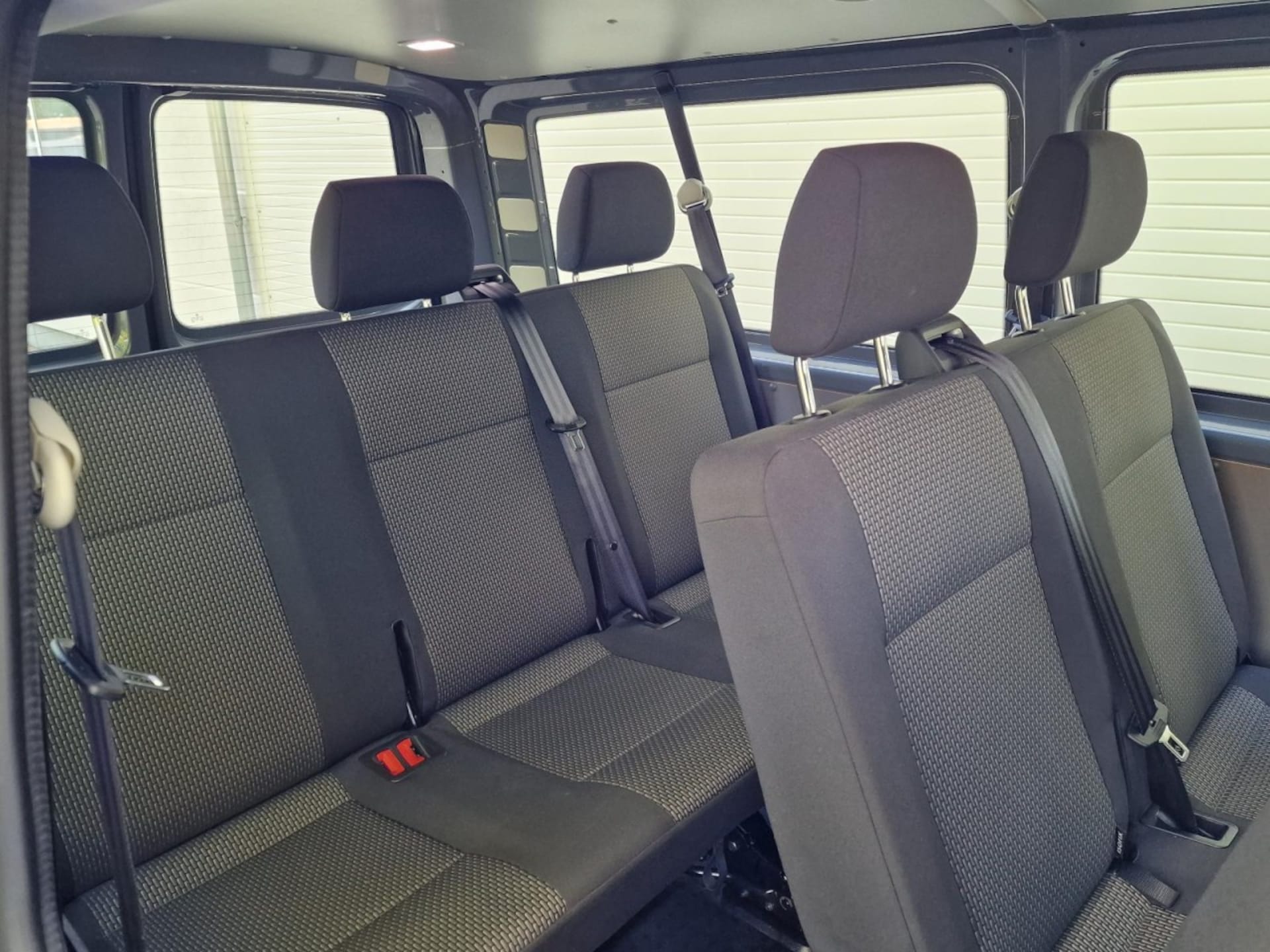 Volkswagen T6.1 Transporter Kombi langer Radstand