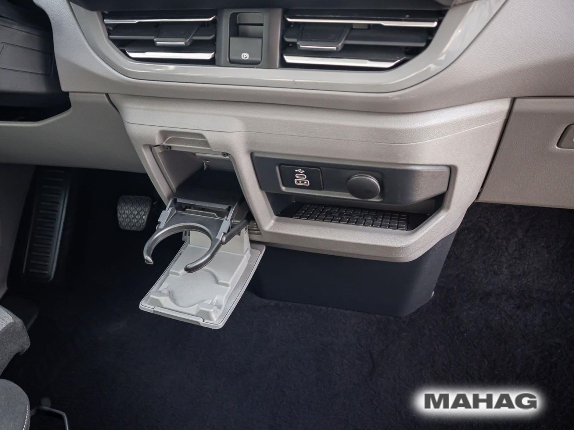 Volkswagen Caravelle Life