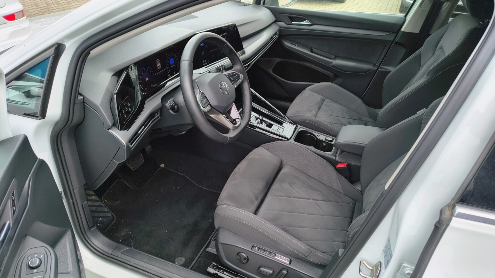 Volkswagen Golf Style