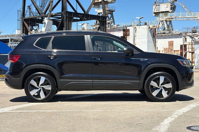 2023 Volkswagen Taos