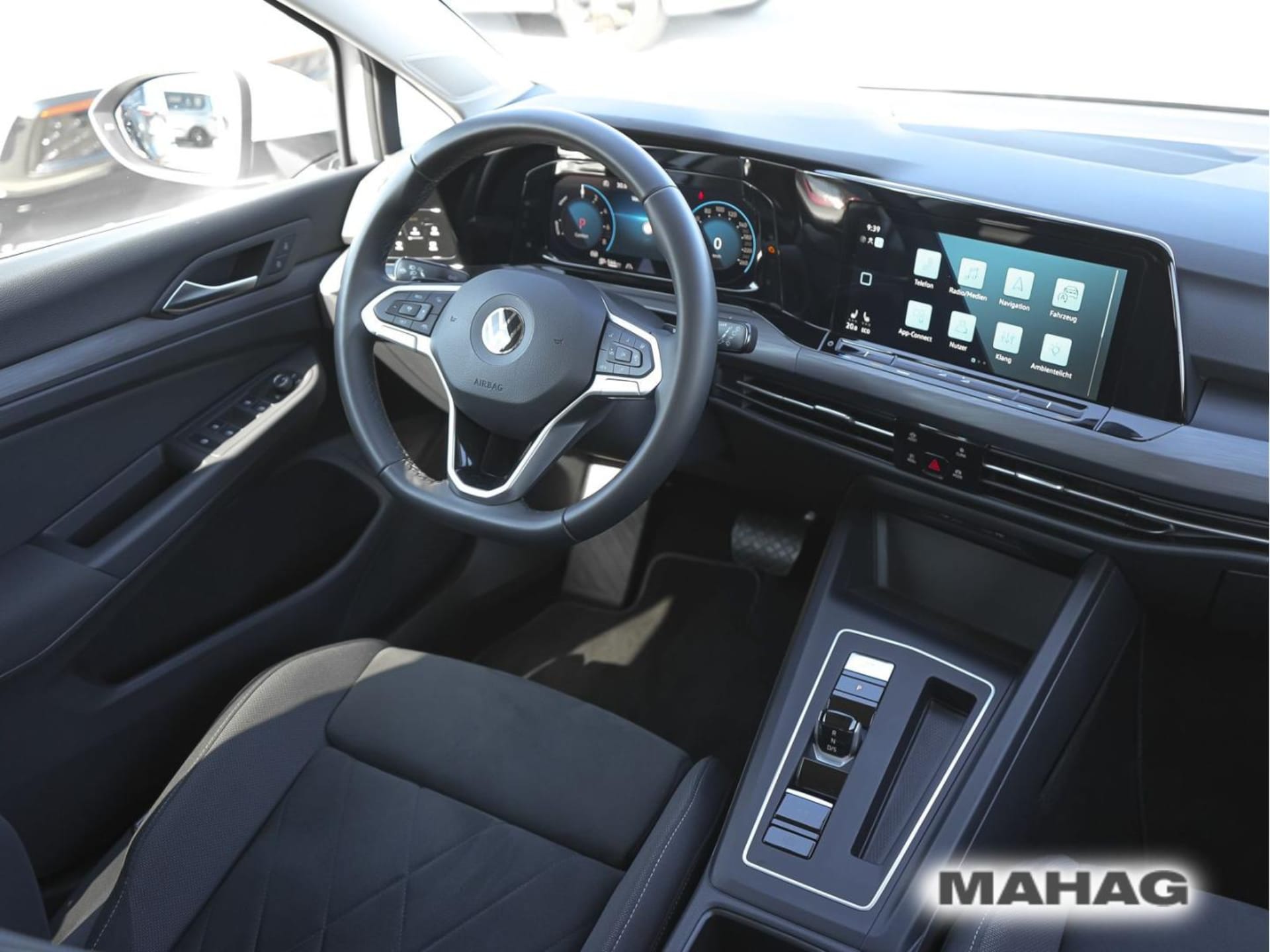 Volkswagen Golf Style