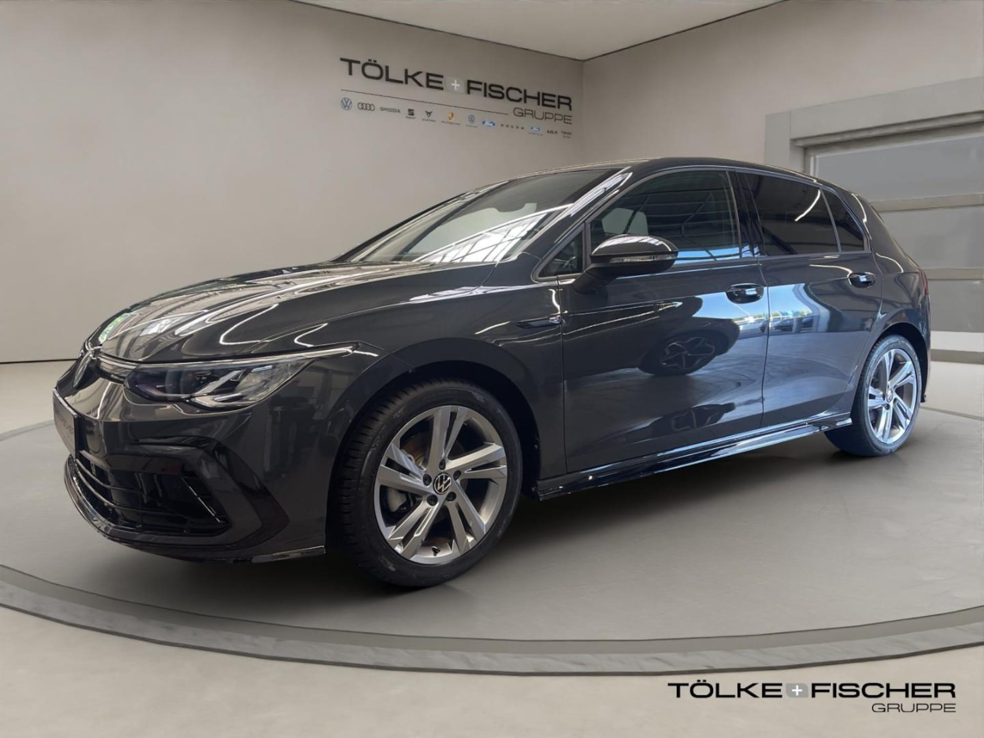 Volkswagen Golf R-Line